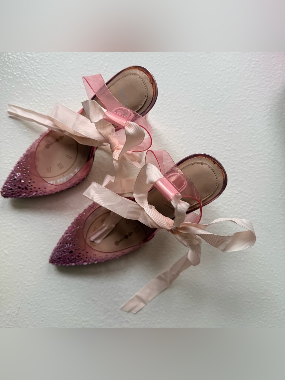 Aldo x Disney Reworked Rhinestone Pointed Toe Lucite Clear See Through Heels 8.5 - Picture 3 of 4